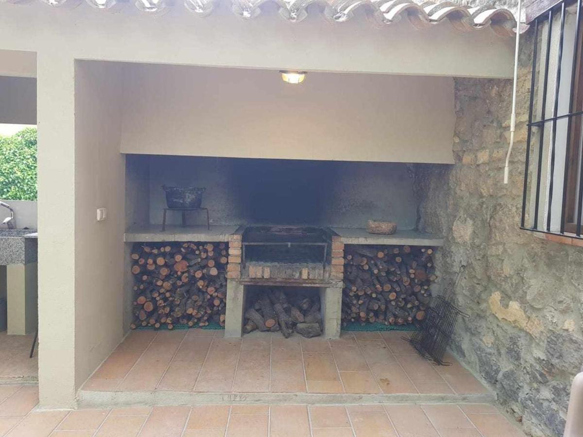 Casa Rural Villa Pilar Альбентоса Экстерьер фото